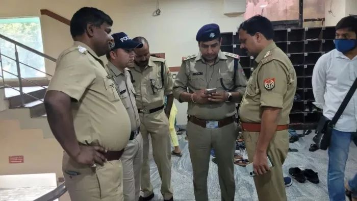 हत्यारोपितों की निशानदेही पर पिखुवा-धौलाना मार्ग स्थित नाले से बरामद हुआ शव। फाइल फोटो