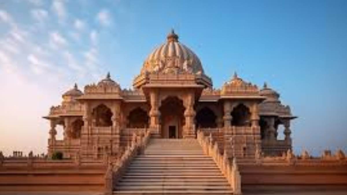 https://www.jagranimages.com/images/newimg/23012025/23_01_2025-temple_1_23871497.jpg