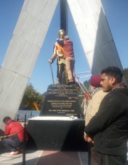 सरदार अजीत सिंह को किया नमन