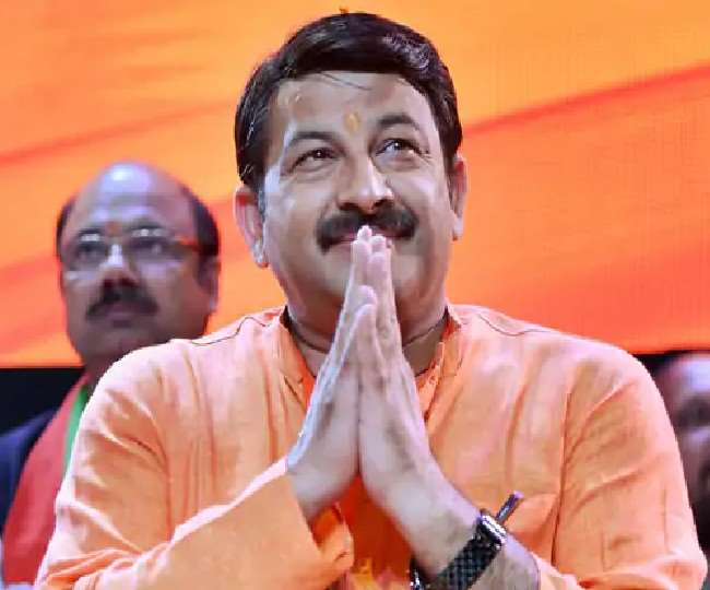 UP Election 2022 BJP MP Manoj Tiwari suddenly left road show in Deoria and came out on bike Know truth of viral video