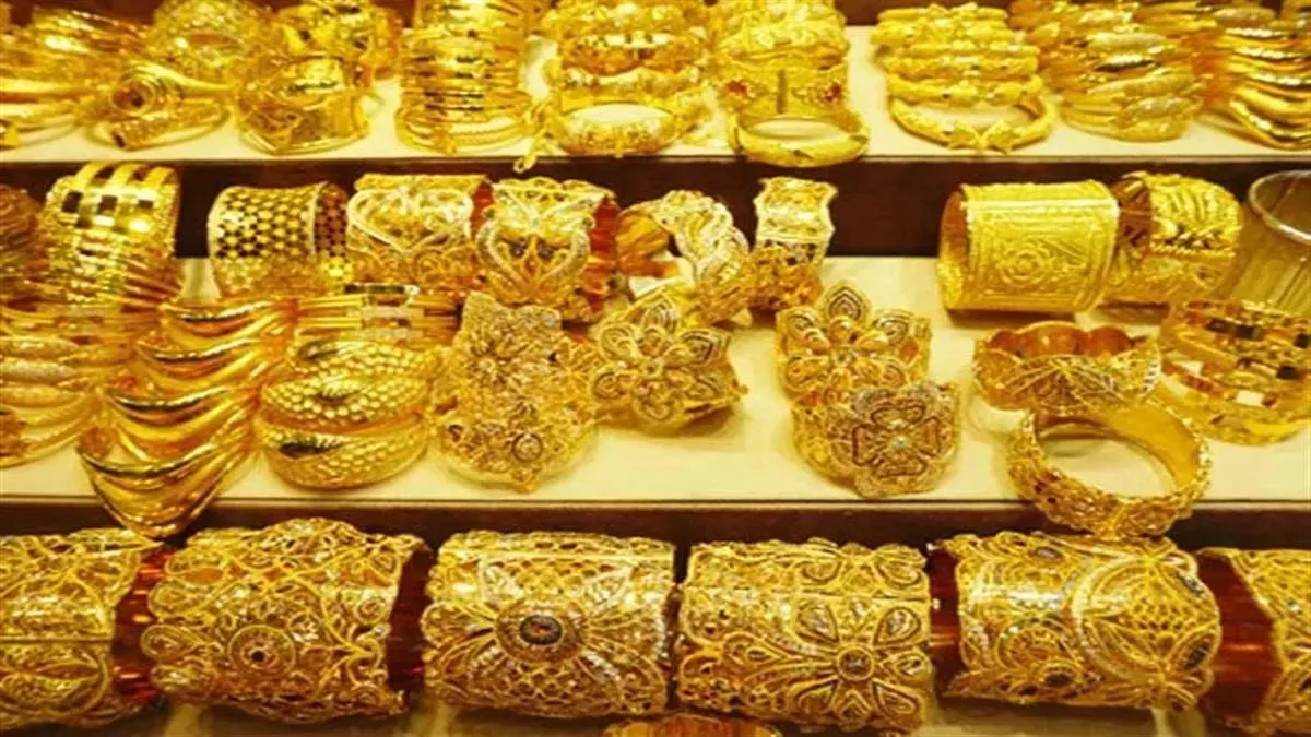 Gold Price Today: खरीदारों को मालामाल कर रहा सोना, फिर टूटा भाव; जानिए 10  ग्राम गोल्ड का रेट - Gold Silver Price Today: Check Latest Sona Chandi Rates