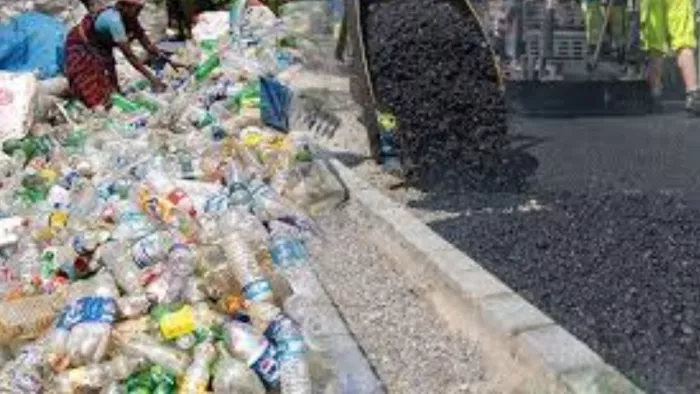 Vehicles will ply on the road made of plastic waste
