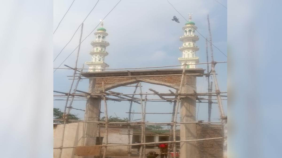 https://www.jagranimages.com/images/newimg/23022024/23_02_2024-hazaribagh_meenar_gate_school_23660066_223829531.jpg