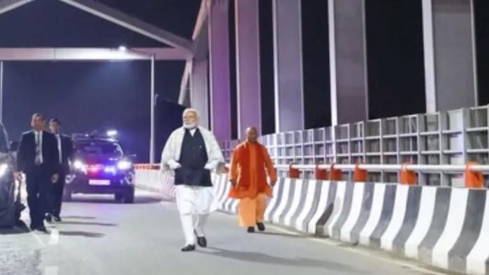 बीते 10 वर्षों में पीएम का यह 44वां काशी दौरा है।