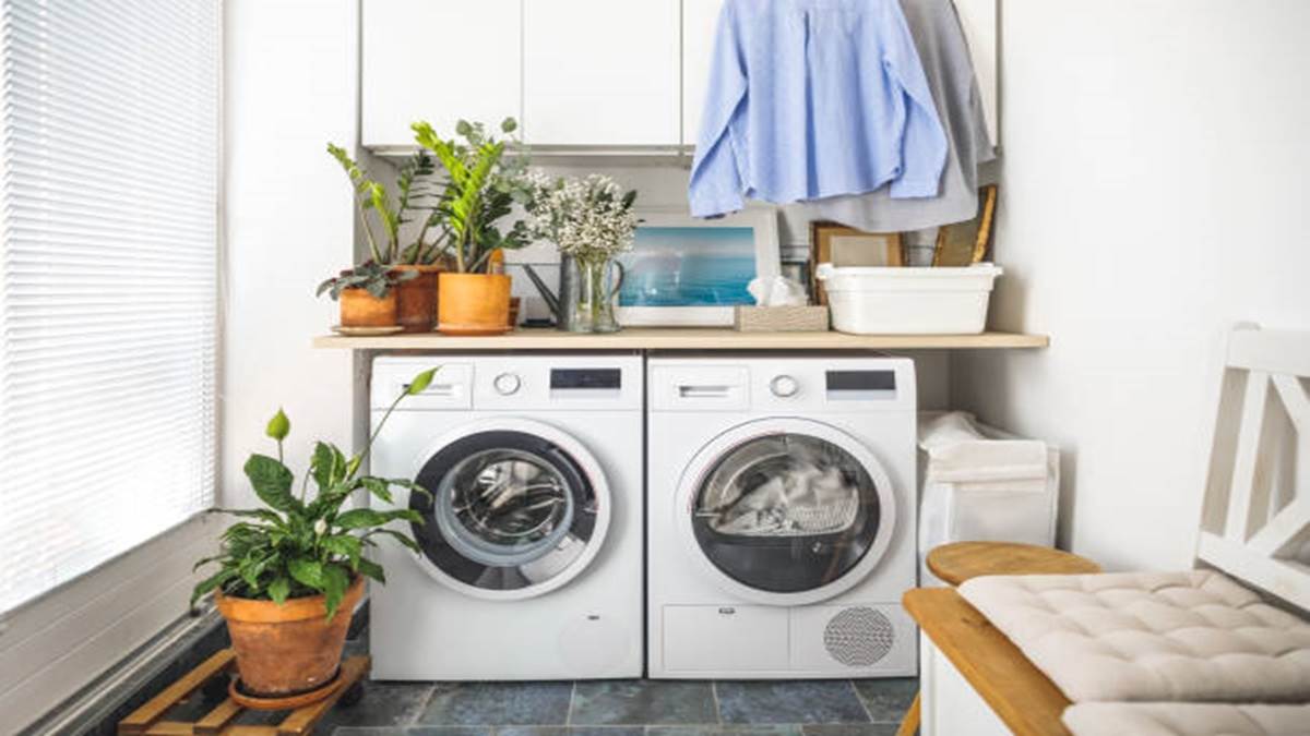 रगड़-रगड़ की छोड़ो फिक्र, क्योंकि Voltas Washing Machine दे रहा सबसे शानदार धुलाई, वो भी बजट में