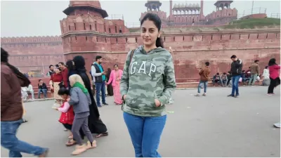kashmiri journalist yana mir said i am not malala attacked on pakistan in uk parliament