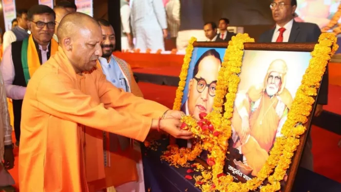 सनातन धर्म के हर आयोजन की भव्यता के लिए सरकार संकल्पबद्ध : योगी। (तस्वीर जागरण)