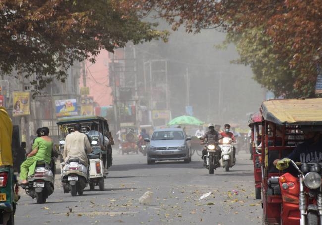 Drizzle changed weather patterns, dusty winds - Uttar Pradesh Saharanpur Common Man Issues News