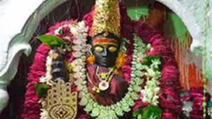 नवरात्रि में इन मंदिरों में भक्तों का तांता लगा रहता है।