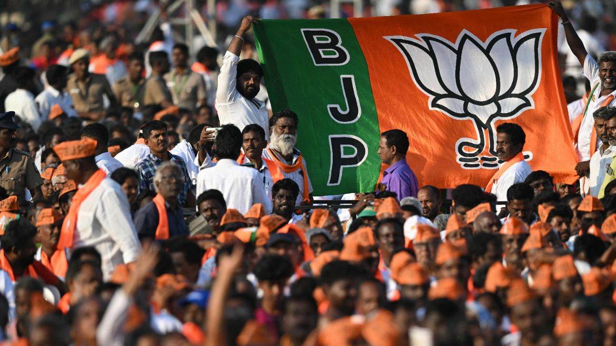 https://www.jagranimages.com/images/newimg/23032024/23_03_2024-bjp_flag_cover_1_23681725.jpg