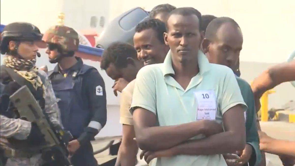 https://www.jagranimages.com/images/newimg/23032024/23_03_2024-somalia_pirates_23681260.jpg