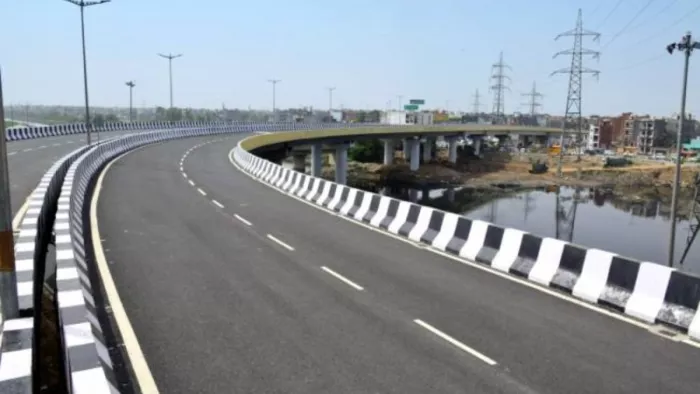 दिल्ली सरकार का बजट, सावित्री सिनेमा फ्लाईओवर के निर्माण के लिए बजट की मिल सकती है मंजूरी। (प्रतीकात्मक फोटो)