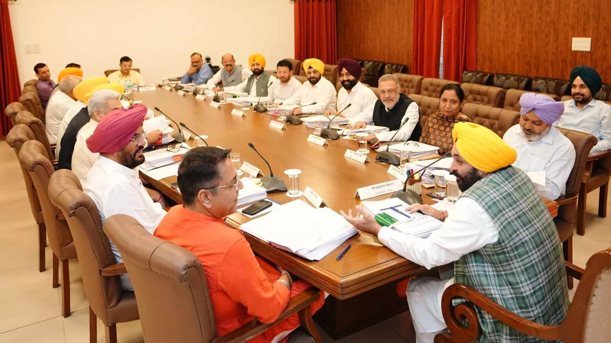 https://www.jagranimages.com/images/newimg/23032025/23_03_2025-punjab_cabinet_23904452.jpg