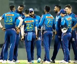 मुंबई इंडियंस के खिलाड़ी- फोटो ट्विटर पेज