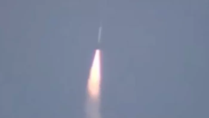 Ballistic Missile : भारत ने एक और बैलिस्टिक मिसाइल का किया सफल प्रक्षेपण (फाइल फोटो)