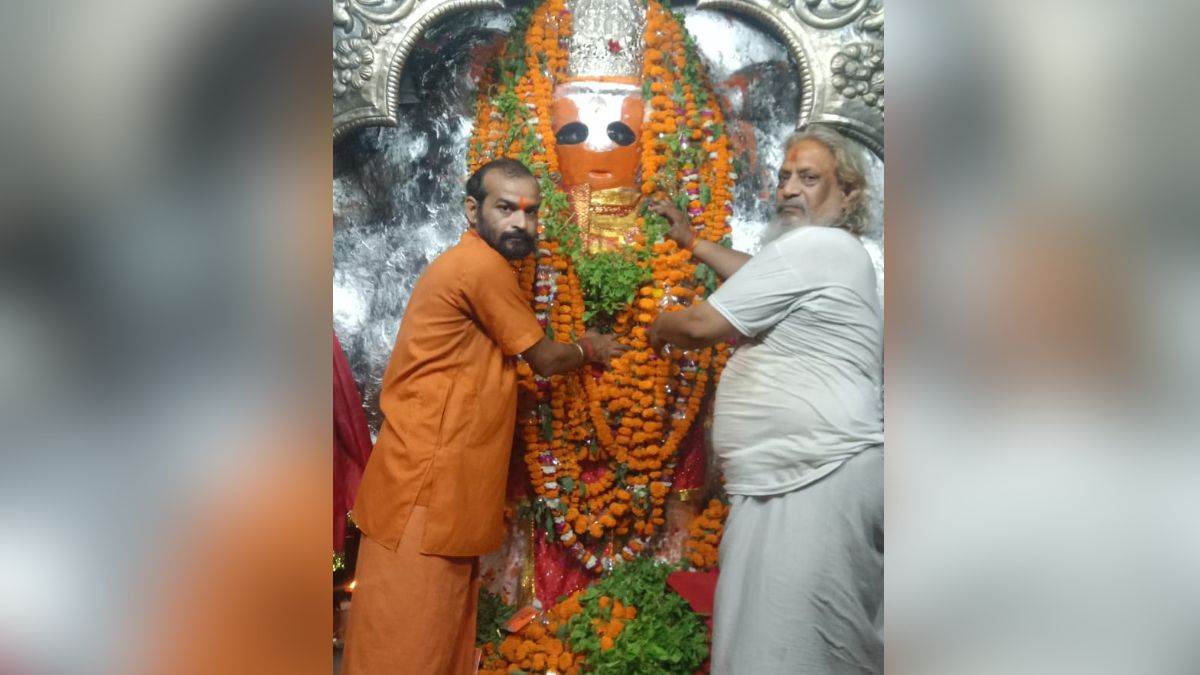 https://www.jagranimages.com/images/newimg/23042024/23_04_2024-hanuman_temple_in_kanpur_23702926.jpg