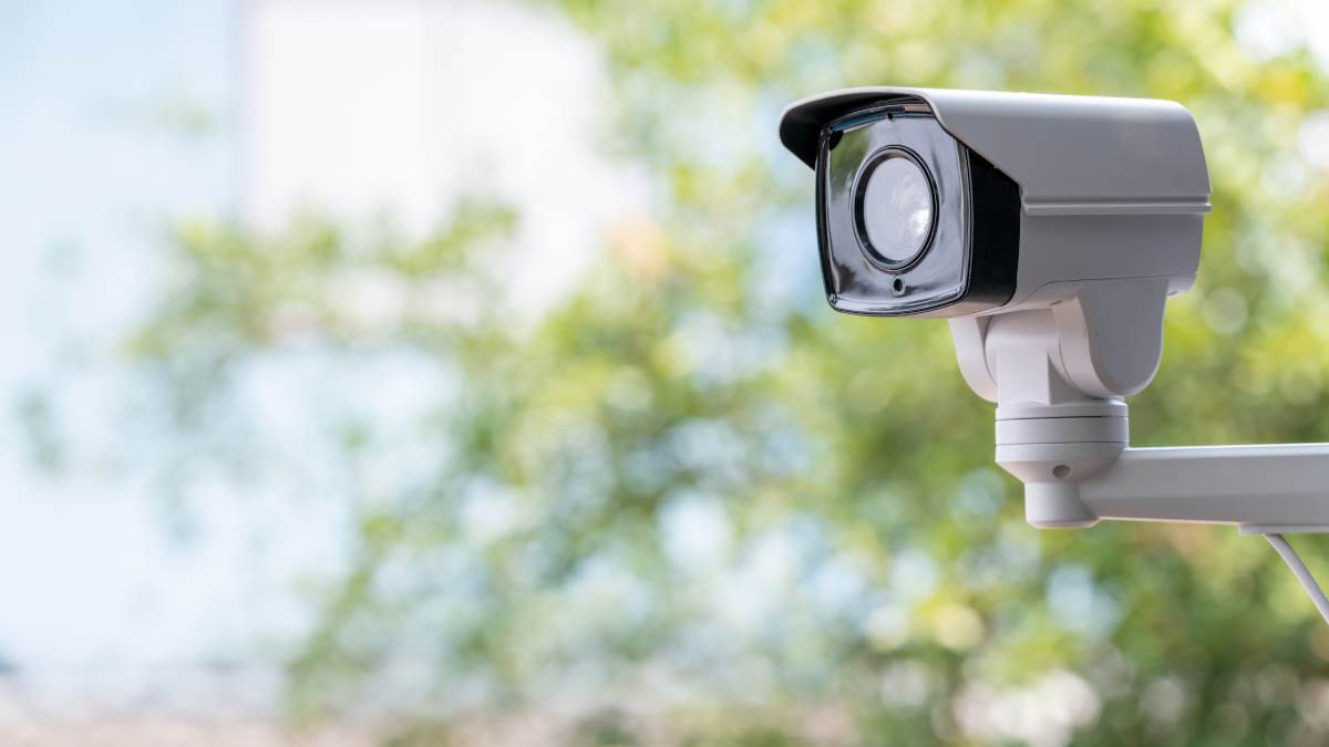 best home security cameras for outdoor and indoor surveillance