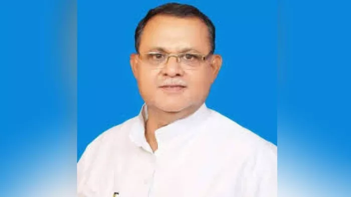 सपा ने बलिया सीट से सनातन पांडेय पर ही फिर क्यों खेला दांव