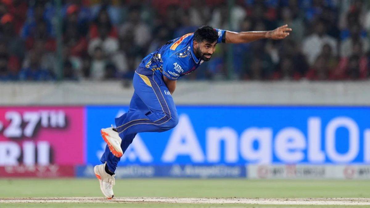 jasprit bumrah fastest indian bowler to complete 300 t20 wickets mi vs srh