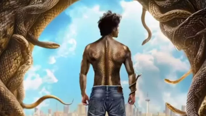 कार्तिक आर्यन इच्छाधारी नाग के किरदार में (Photo: Instagram)