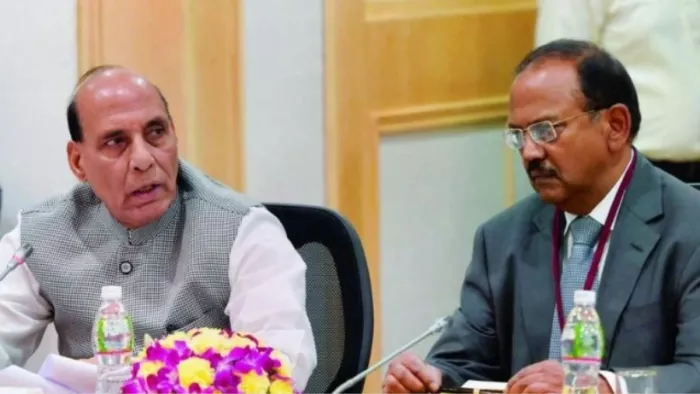 रक्षा मंत्री राजनाथ सिंह ने की हाई लेवल मीटिंग (फाइल फोटो)