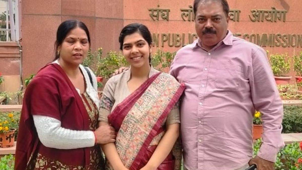 https://www.jagranimages.com/images/newimg/23042025/23_04_2025-saloni_upsc_23923955.jpg
