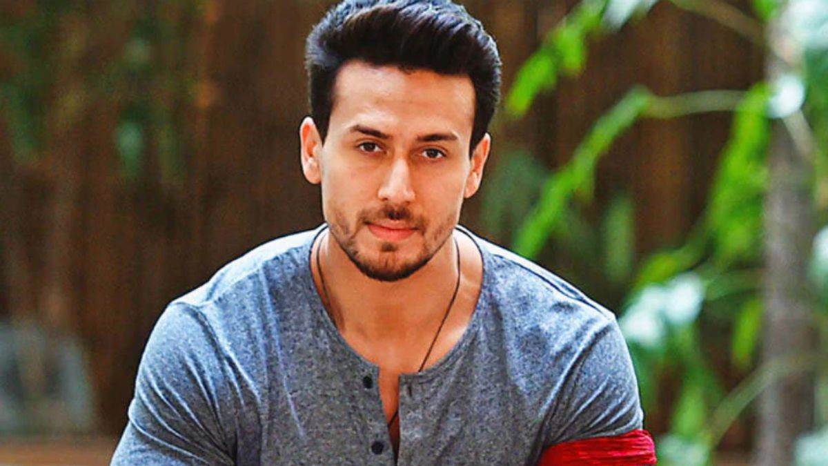 https://www.jagranimages.com/images/newimg/23042025/23_04_2025-tiger_shroff_23924310.jpg
