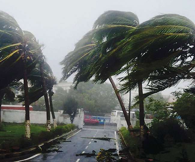 Cyclone Yaas Bhubaneswar: Jharkhand Weather Report Said Heavy Rainfall and Thunderstorm till May ...