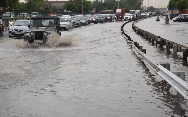 he city chr39 chr39 s roads became a canal due to rain the administration said work from home