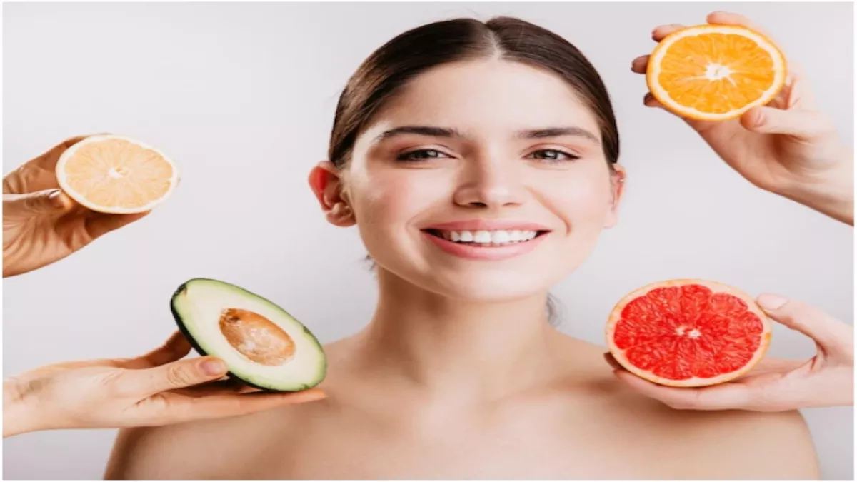 Fruit Face Masks: इन फलों के छिलकों से बनाएं फेस पैक, मिलेगी ऐसी चमक कि  महंगे प्रोडक्ट्स भी हो जाएंगे फेल - Make Beauty Face Mask With These 3  Fruit Peels For