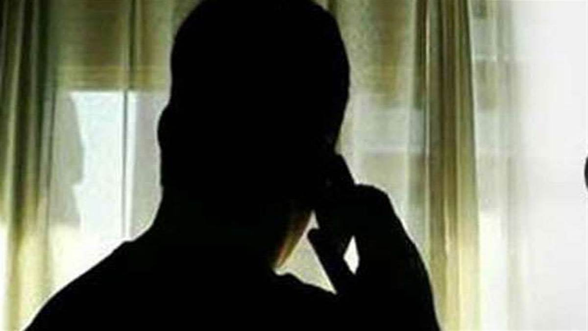 threatening to kill senior doctor of ballia phone call in name of former bihar minister