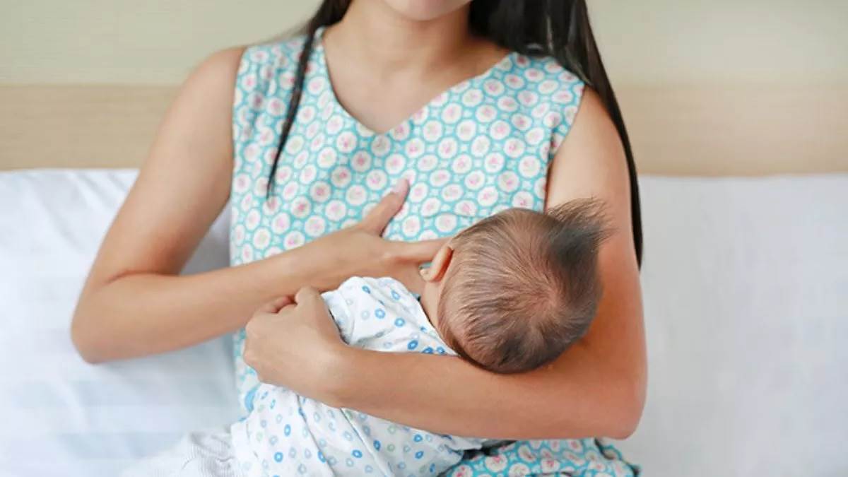 https://www.jagranimages.com/images/newimg/23052023/23_05_2023-breast_feeding_23420912.jpg