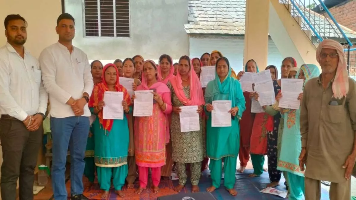 Himachal Pradesh: पांच जून को शिमला में सचिवालय का घेराव करेंगे मजदूर, गांव-गांव सीटू कर रही बैठक