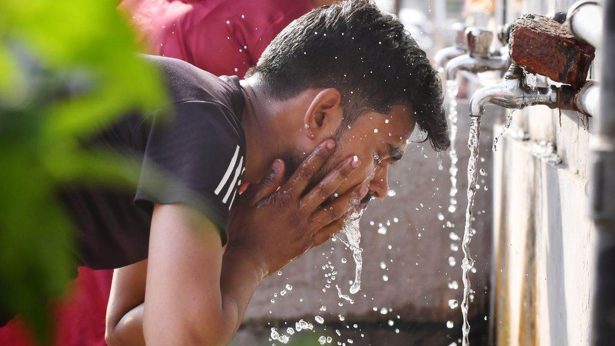 https://www.jagranimages.com/images/newimg/23052023/23_05_2023-summer_in_delhi_23420502.jpg