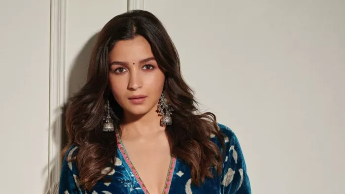 Alia Bhatt ghar more pardesiya (Photo Instagram)