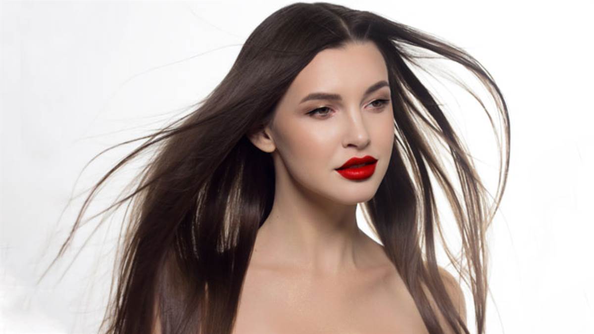बोरिंग पर्सनालिटी को मिलेगा बोल्ड लुक जब हॉट Red Lipstick शेड्स दिखाएंगे कमाल! समर सीजन में हैं खूब ट्रेंड