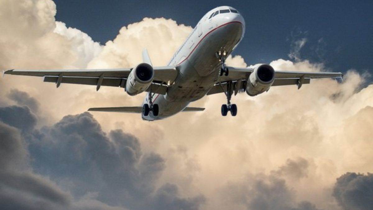 lightning struck manohar international airport runway lights damaged 6 flights were diverted