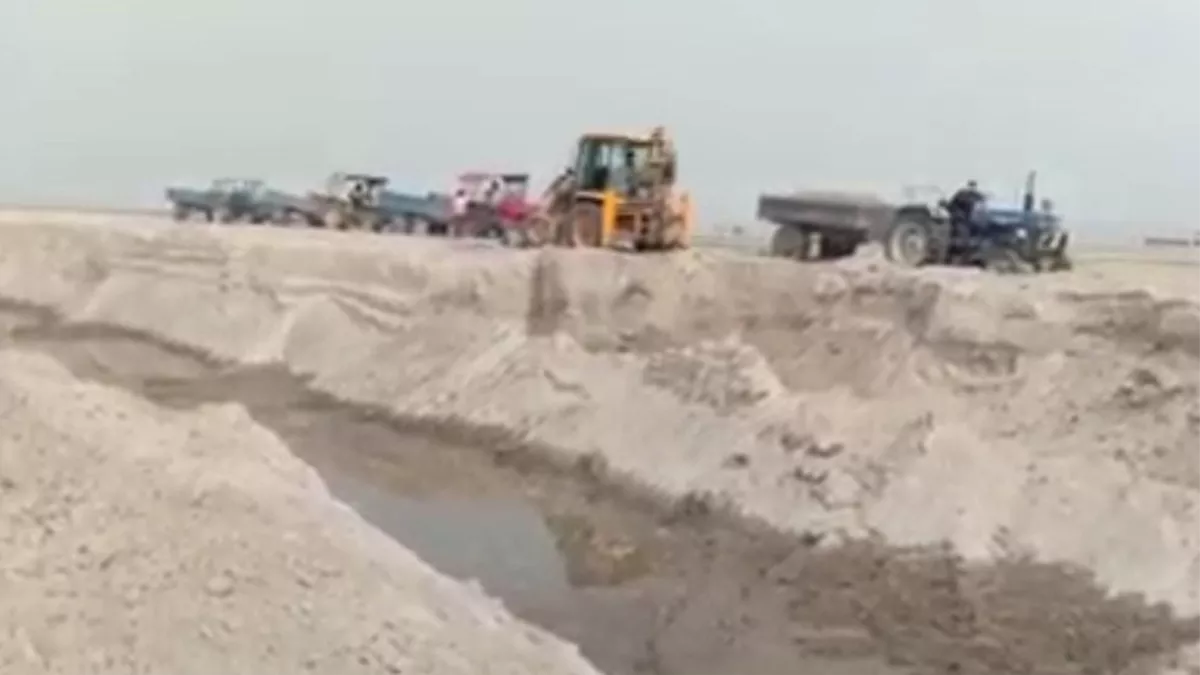 Katihar News: खनन माफिया लगा रहे बिहार सरकार को चूना, राजस्व का नुकसान कर बंगाल में भर रहे टैक्स