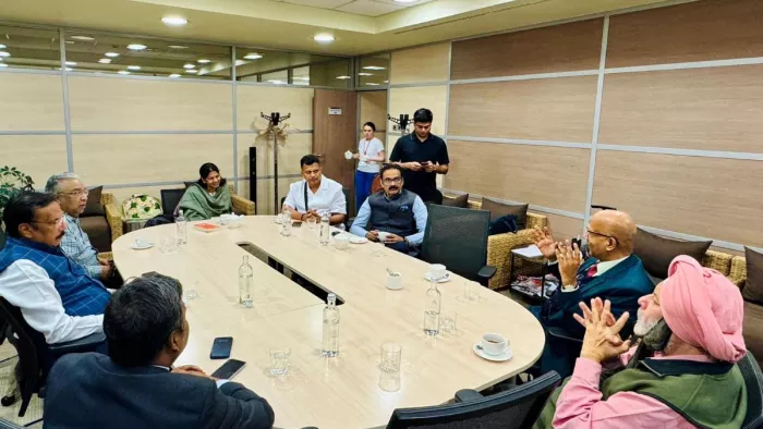 पाक के खिलाफ रूस पहुंचा सर्वदलीय प्रतिनिधिमंडल (फोटो-एएनआई)