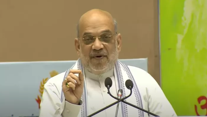 Border Security Force Investiture समारोह को संबोधित करते हुए केंद्रीय गृह मंत्री अमित शाह (फोटो सोर्स- Amit Shah/YT)