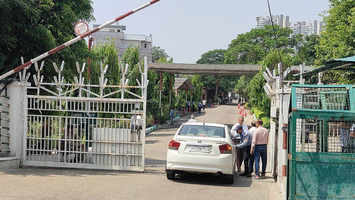 ncr noida news ed raids jp group over 12000 crore scam