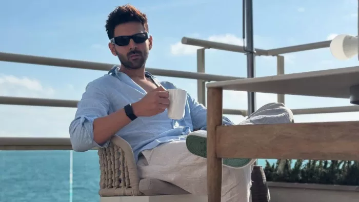 कार्तिक आर्यन का नया लुक हुआ वायरल (Photo Credit- Instagram)