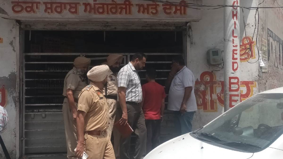 https://www.jagranimages.com/images/newimg/23052025/23_05_2025-punjab_liquor_shop_23944567.jpg