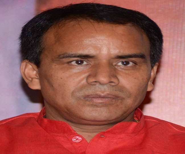 दो घंटे में बहाल हो सड़क, पानी और बिजली की सुविधा।
