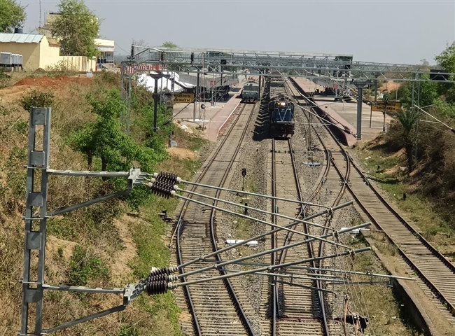 दुमका-जसीडीह रेललाइन पर 25 जून को देवघर से घोरमारा की बीच रेल सेवा रहेगी बाधित
