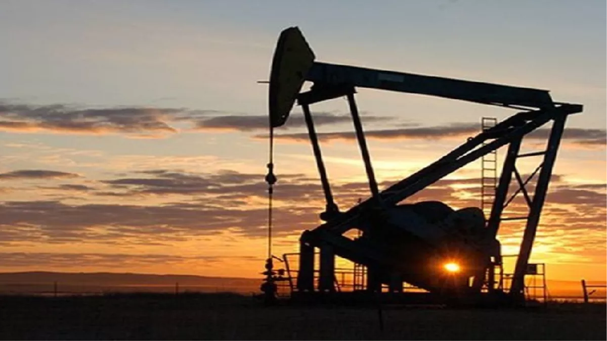Oil Imports : भारत से रूस का तेल आयात 50 गुना बढ़ा, देश के कुल तेल आयात में मास्को की हिस्सेदारी बढ़कर 10 प्रतिशत पर पहुंची