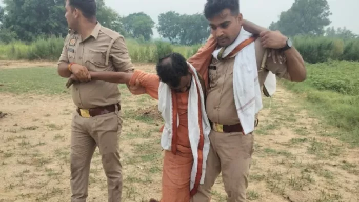 UP News: साधु के वेष में घूम रहा था दस साल की बच्ची से दुष्कर्म का आरोपी;  बदायूं पुलिस ने मुठभेड़ में किया गिरफ्तार - Badaun Police Encounter With  Misdeed Who Hidding