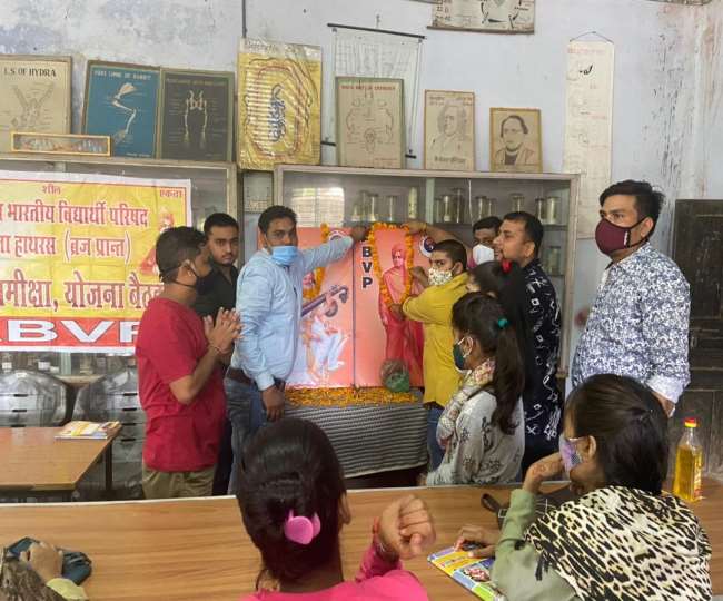 इस बार आनलाइन एवं आफलाइन माध्यम से अभियान चलाया जाएगा।