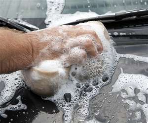 घर पर कार वॉशिंग के समय जरूर फॉलो करें ये आसान से टिप्स