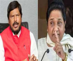 यूपी में बहुजन कल्याण यात्रा निकालेंगे आरपीआई प्रमुख रामदास आठवले (फाइल फोटो)